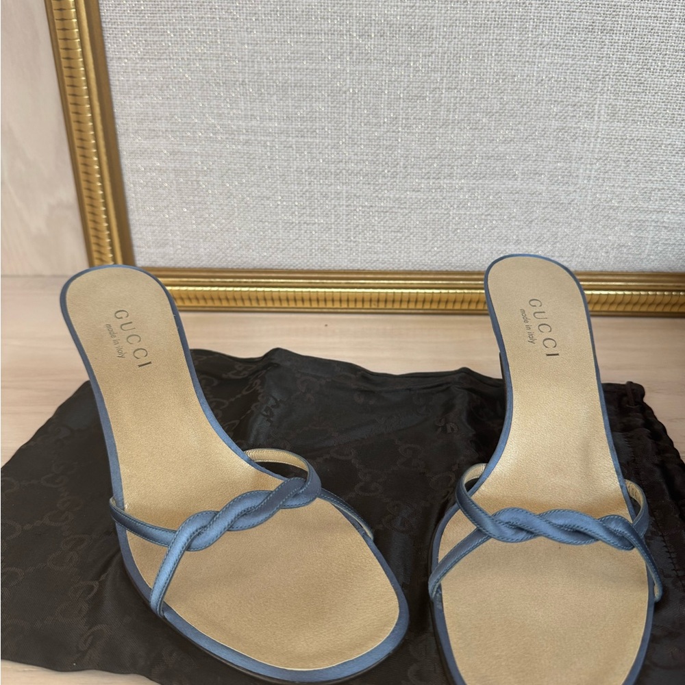 Gucci Women's Blue and Tan Sandals